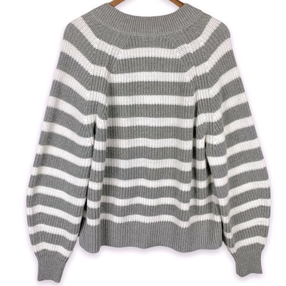 A New Day Gray Striped V-Neck Balloon Sleeve Pullover Chunky Knit Sweater XS - Picture 2 of 5